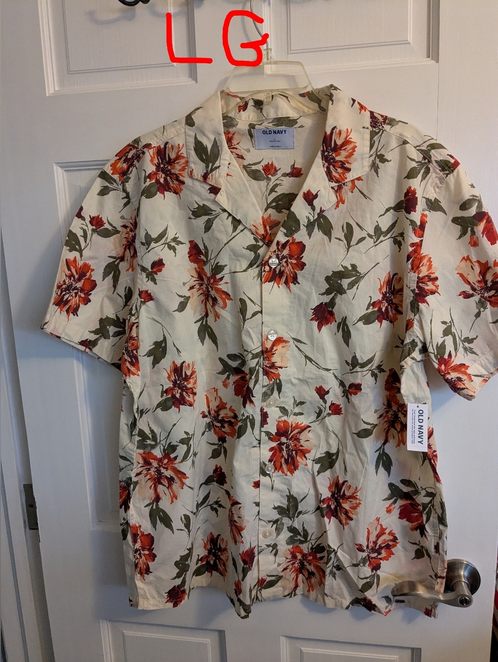 Old Navy Cream Floral Button-Down Shirt (no tag)